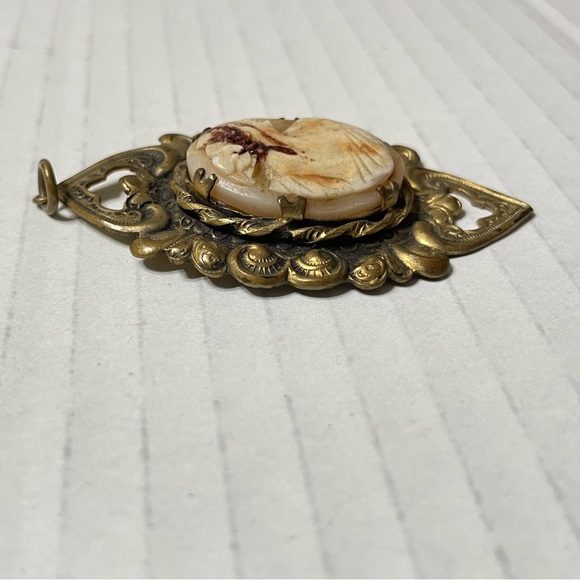 Victorian style Cameo Pendant Woman Silhouette - Picture 3 of 10